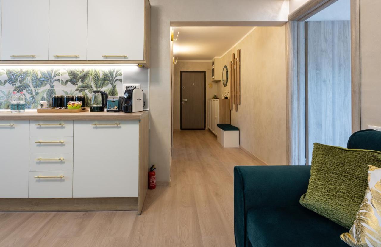 Emerald Aviatiei Apartment *